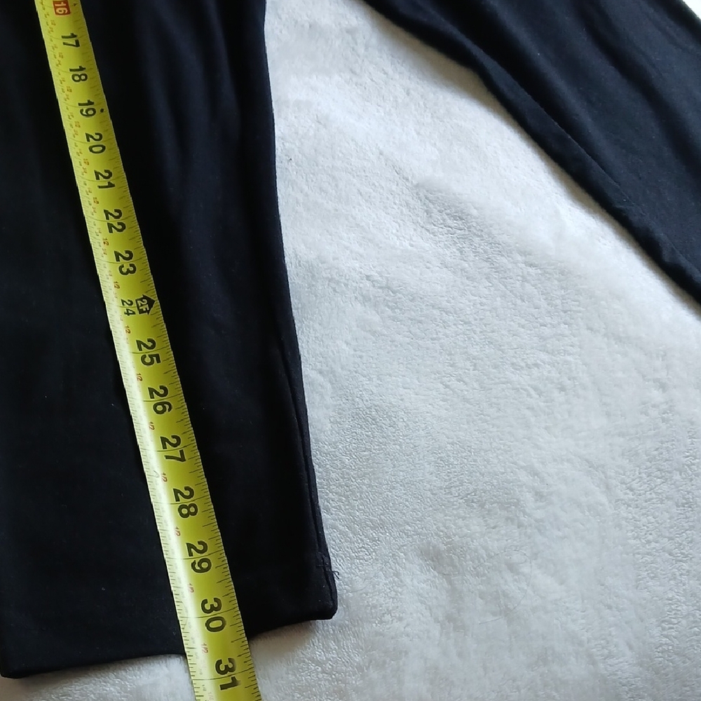 Time and Tru Black Stretch Leggings - Picture 3 of 9